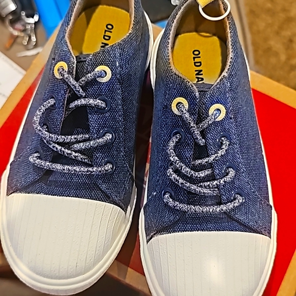 Sneakers